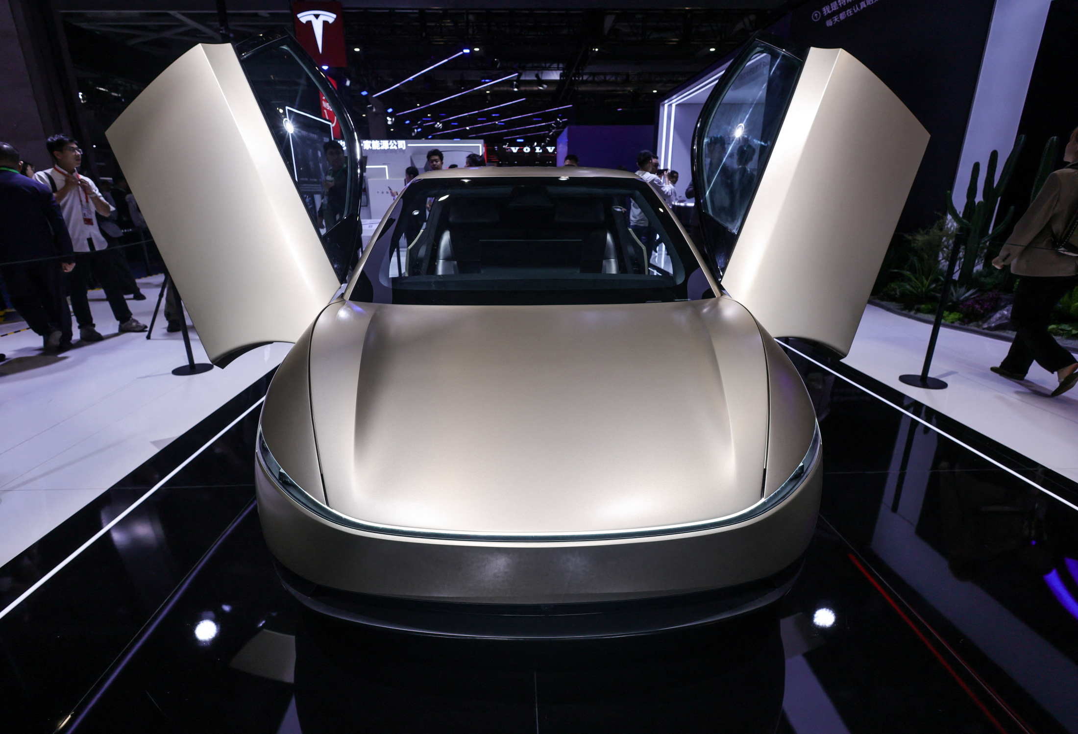 テスラ「サイバーキャブ」、初期生産極めて遅いペースに＝マスク氏(ロイター) - Yahoo!ファイナンス