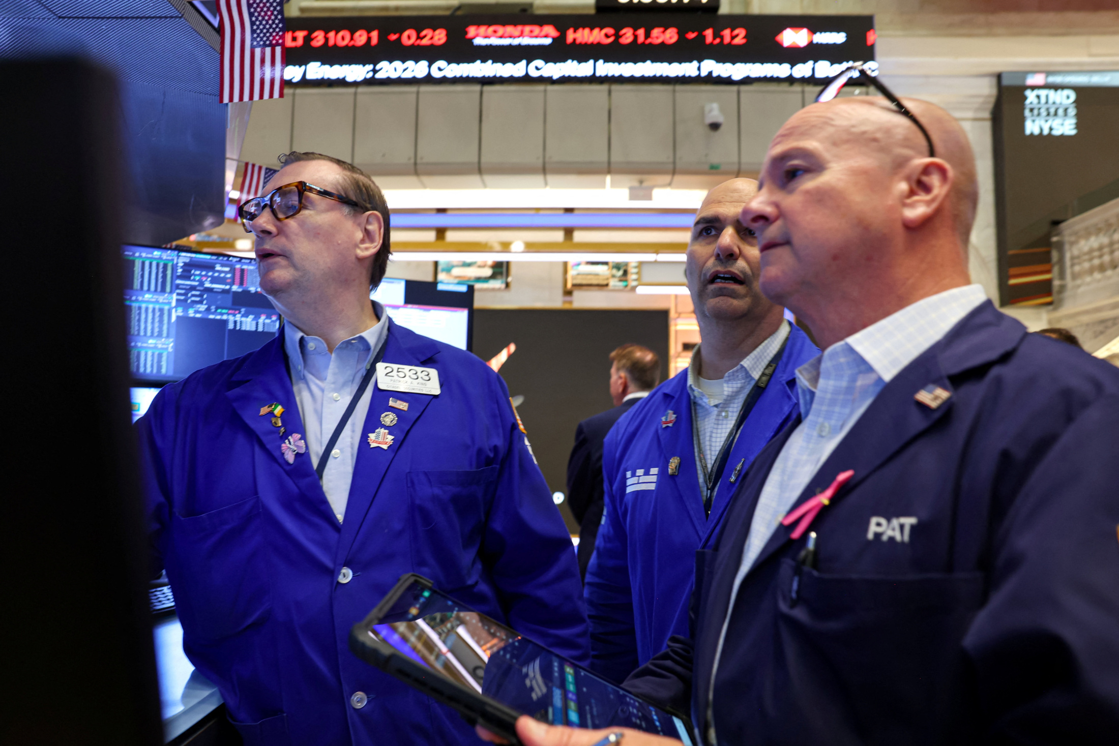 ニューヨーク証券取引所(NYSE)の取引フロア。9月8日撮影。REUTERS/Brendan McDermid